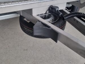 Ersatzrad mit Halterung