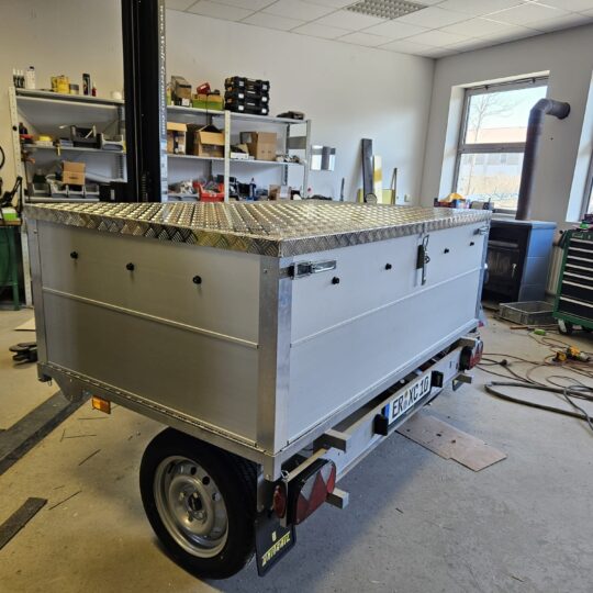 UT1 Aufbau 600mm mit Deckel UT1 Aufbau 600mm mit Deckel