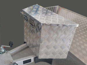 Transportbox für Deichsel aus Aluminium 61L L/B/H 590x315x425mm