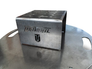 Grillrostaufsatz für Deckelplatte aus Stahl